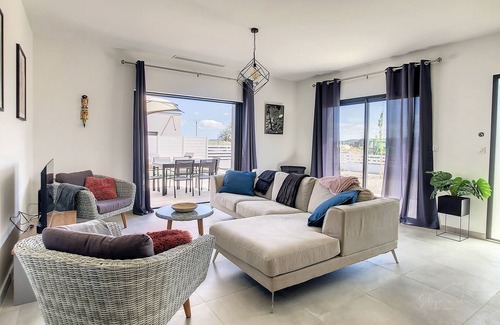 Argens-Minervois Villa | Villa Caraïbe, Villa Avec Piscine Pour 6 Personnes