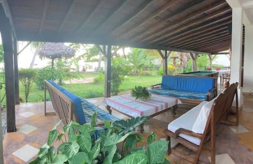 Madirokely Villa | Villa Carla - Grandiose stays by the sea