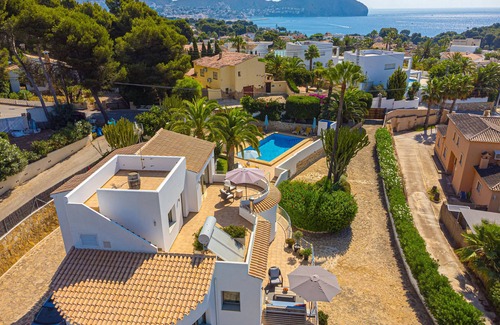 Moravit Villa | Villa "Casa Delfin" with Pool, Garden & Wi-Fi