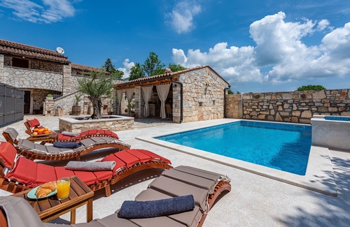 Marcana Villa | Villa Casa di Roccia for 8 people in Central Istria - pet friendly with heated pool & jacuzzi