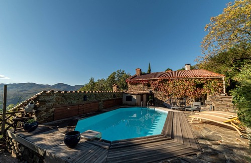 Montferrer Villa | Villa "Casablanca" with Mountain View, Private Pool & Wi-Fi