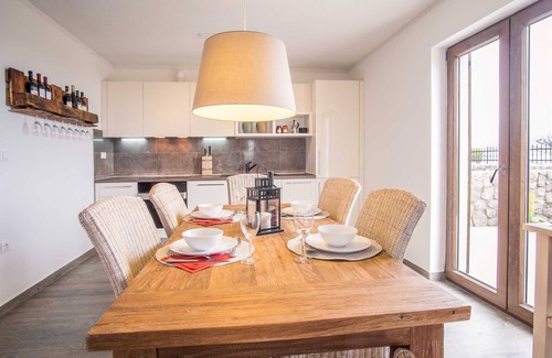 Milohnici Villa | Villa CAVALLO with pool and sea view