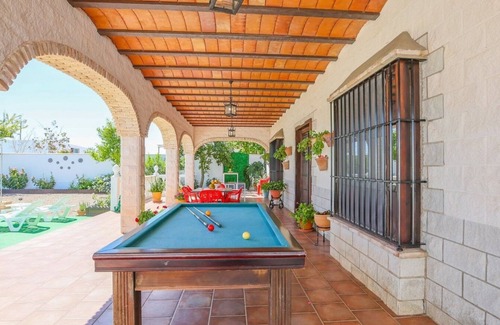 La Lantejuela Villa | Villa Cerro Mena La Lantejuela by Ruralidays