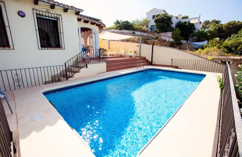 Paichi Villa | Villa Cezanne, Sea Views, private pool, breezes, WIFI, close to new ALDI