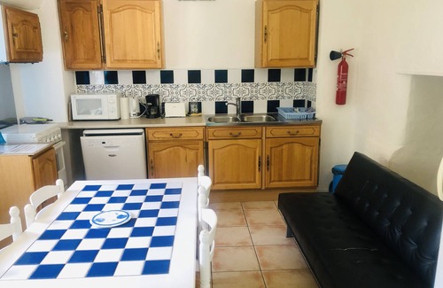 Fontaine-de-Vaucluse Bed & Breakfast | Villa Chante Coucou "Gite Bleu"