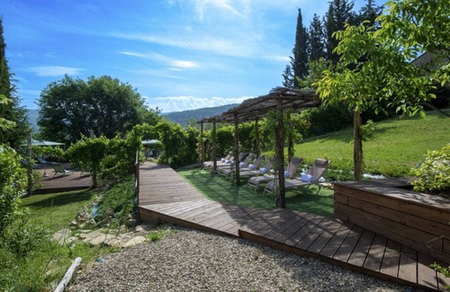 Panzano in Chianti Villa | Villa Chianti | Luxury Pool, Jacuzzi Tub, Sauna and Chromoterapy