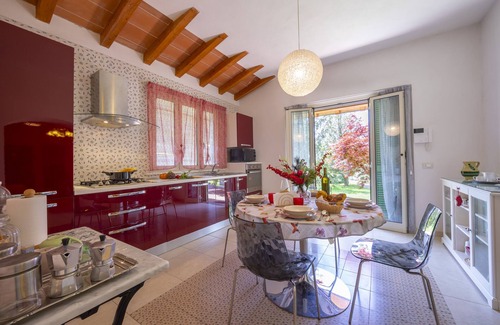 Pietrasanta Villa | Villa Clara few km from the sea, Pietrasanta, Italy