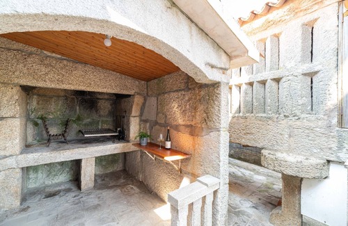 Vigo Ski Chalet | Villa Comesaña
