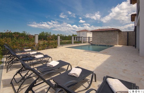Rosini Villa | Villa Complex LuVe nearby Porec – Crovillas GmbH