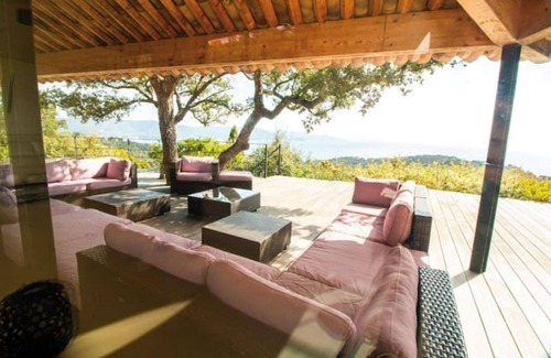 Cap Benat Villa | Villa D'architecte, Domaine Privé du Cap Bénat
