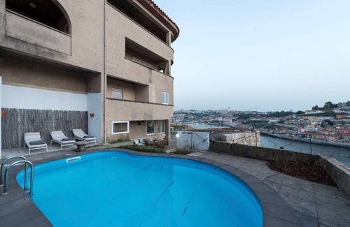 Lordelo do Ouro e Massarelos Apartment | Villa D' Ouro with pool