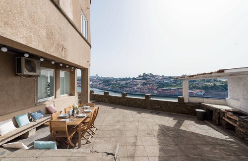 Lordelo do Ouro e Massarelos Apartment | Villa D' Ouro with pool