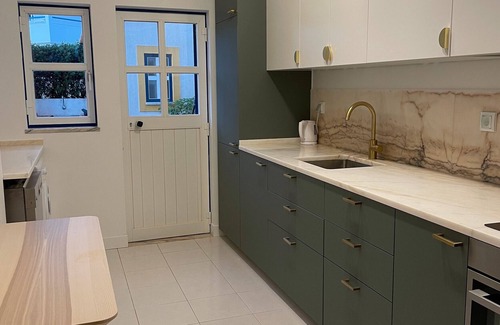 Ericeira Villa | Villa 'Da Lua' with Shared Pool, Wi-Fi and Air Conditioning