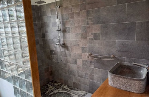 Maniron House | Villa Dattier