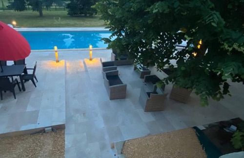 Montayral Villa | Villa de Caractère Avec Piscine
