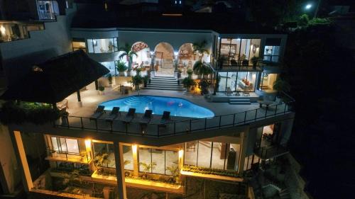 Unta Bruja Villa | Villa de Lujo Privada en Las Brisas Acapulco, Zona Segura, Vista Increíble de la Bahía