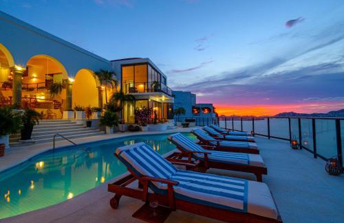 Unta Bruja Villa | Villa de Lujo Privada en Las Brisas Acapulco, Zona Segura, Vista Increíble de la Bahía