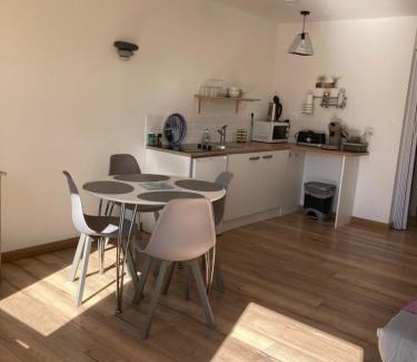 La Flotte Apartment | Villa del Re 2 face à la piscine