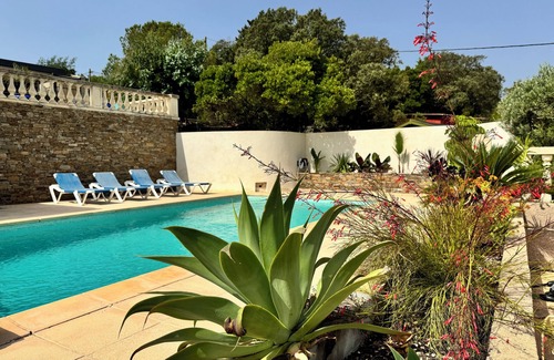 Bormes-Les-Mimosas Apartment | Villa des Cyprès high comfort secure parking, quiet in Bormes les Mimosas