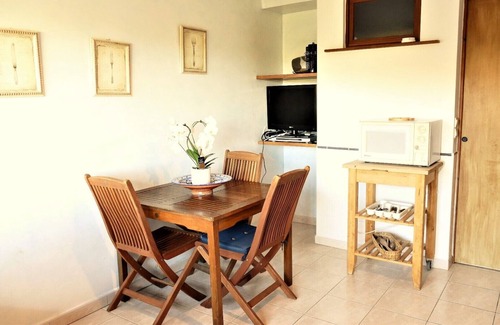 Bormes-Les-Mimosas Apartment | Villa des Cyprès property magnificent secure and peaceful private parking lot