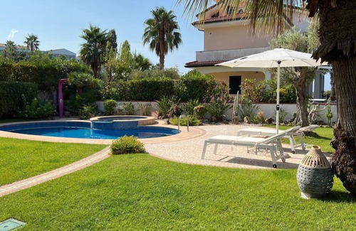 Diamante Villa | Villa 'Diamante' with Sea View, Wi-Fi and Air Conditioning