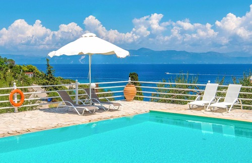 Katsimatika Villa | Villa Dionisis in Paxi