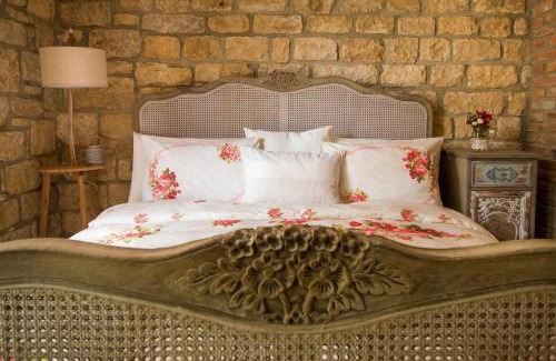 Saints Constantine and Helena House | Villa Dolce Vita - Vintage