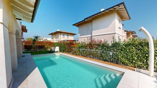 Manerba del Garda Villa | Villa Dolcevita by Bookinggardalake