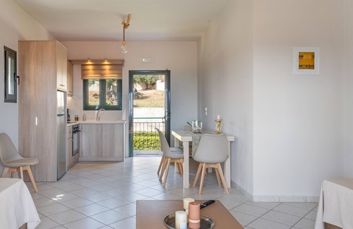 Leivathos Apartment | Villa Dylia with Sea View