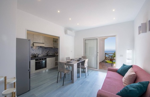 Praiano Villa | Villa Ecuba - Villa for Groups in a Strategic Position