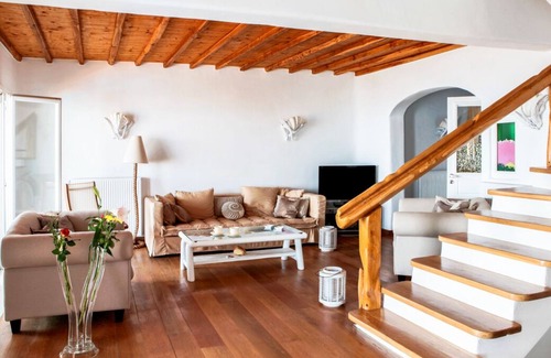 Houlakia Villa | Villa Eidothea - Seven Bedroom Villa, Sleeps 13