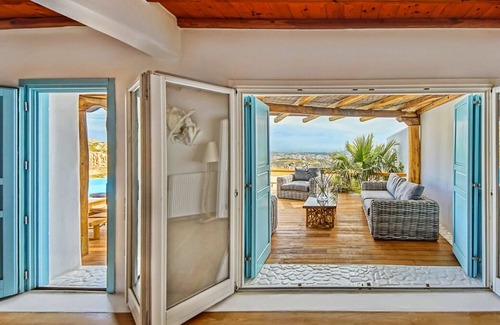 Houlakia Villa | Villa Eidothea - Seven Bedroom Villa, Sleeps 13