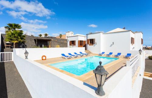 La Asomada Villa | Villa El Callao