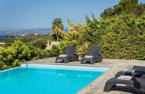 Sarlata Villa | Villa Elaia - Two Bedroom Villa, Sleeps 4