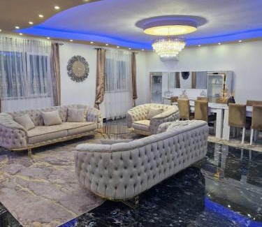 Bregvija House | Villa Elegante