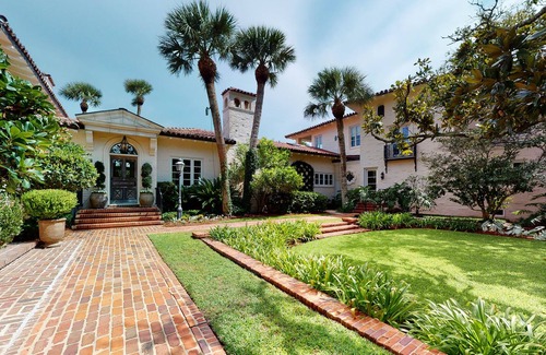 Sea Island Cottage | Villa Esperada, Classic Oceanfront Cottage