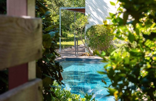 Servas Villa | Villa 'Face Au Mont Bouquet' with Private Pool, Wi-Fi and Air Conditioning