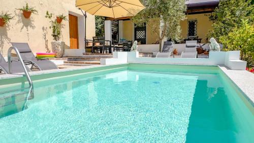 Oliena House | Villa Ferulas