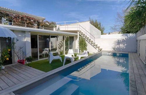 Castries House | Villa for rent, ideal for families. A few km from the beach.