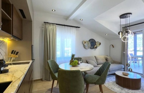 Brna Apartment | Villa Fortuna ap5 : One-Bedroom Apartment