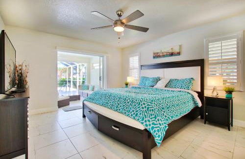 Pelican Villa | VILLA FOUR PALMS - 3 BEDS - 2 BATHS - 6 GUESTS - GULF ACCESS & POOL - INCL.10% OFF BOAT RENTAL