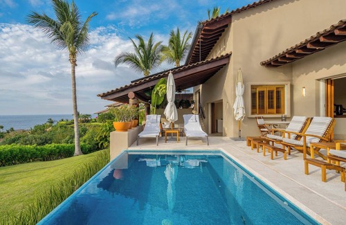 Punta de Mita Villa | Villa Four Seasons with Hotel amenities & Golf + Punta Mita Beachclubs Premier Membership