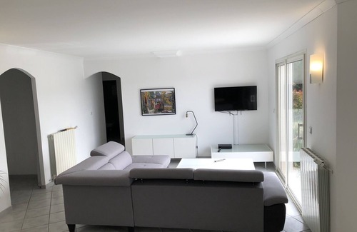 Poulx Villa | Villa