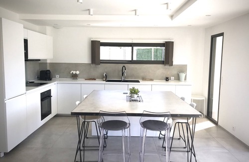 Saint-Bauzille-de-Putois Villa | Villa Contemporaine Avec Piscine Proche Rivière