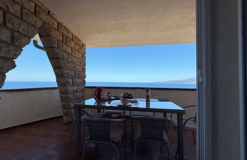 Magomadas Apartment | Villa Gabriella "Sea View" (Upper Floor Apartment)