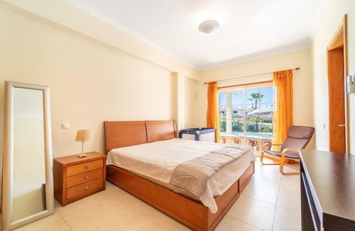 Gale House | Villa Gale Grande - bright airy property with a private pool