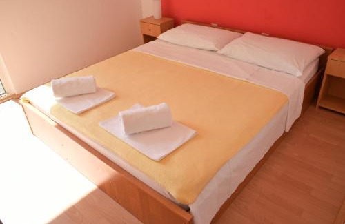 Pag House | Villa Galeb Pag - at the main Beach
