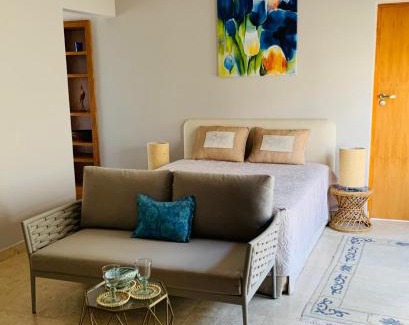 Strand House | Villa Georgia