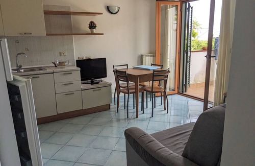 Panza Apartment | Villa Gilda, silence and relaxation Forio Island of Ischia app. "D"