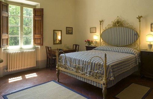 Fauglia Villa | Villa Gioli, a historic home between art and nature